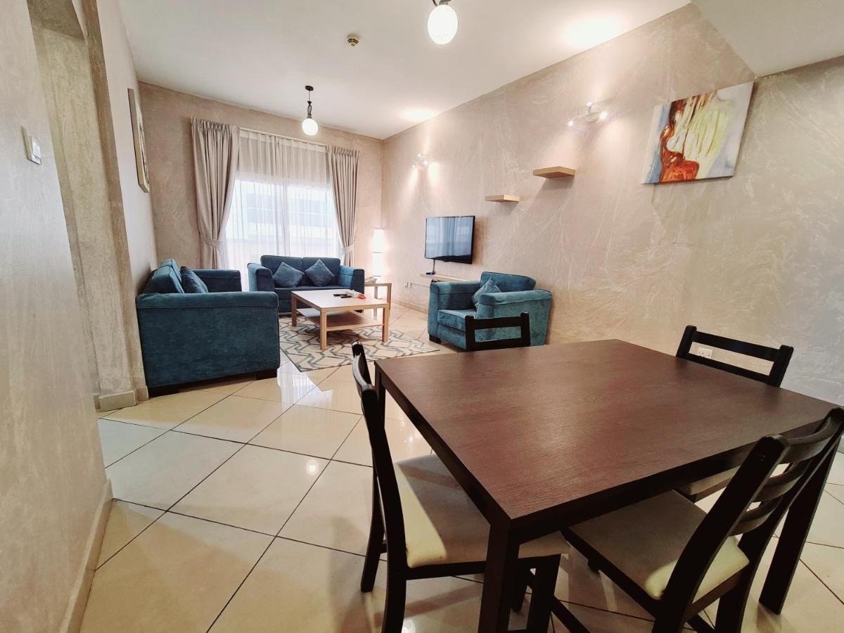 Boulevard City Suites Hotel Apartments Дубай Экстерьер фото