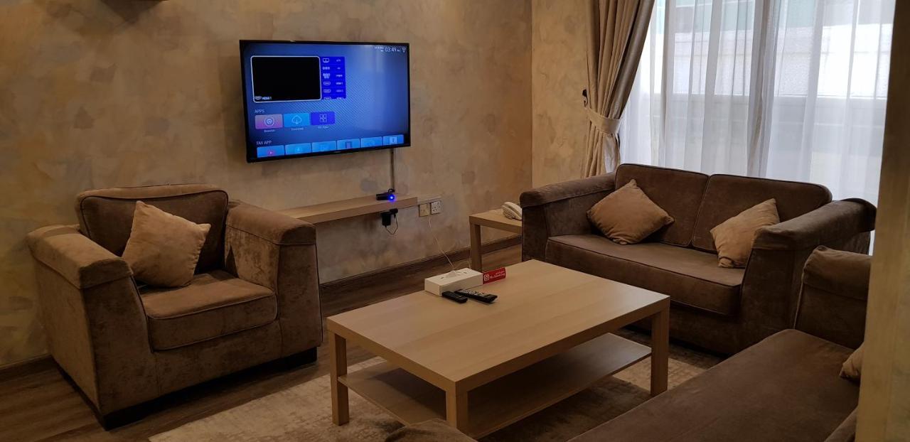 Boulevard City Suites Hotel Apartments Дубай Экстерьер фото