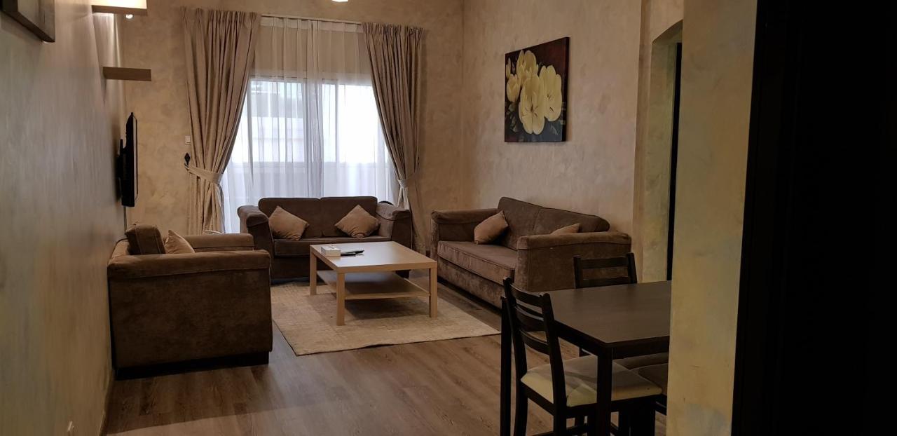 Boulevard City Suites Hotel Apartments Дубай Экстерьер фото